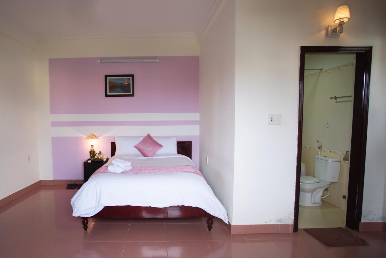 Casablanca Boutique Hotel Hue Esterno foto