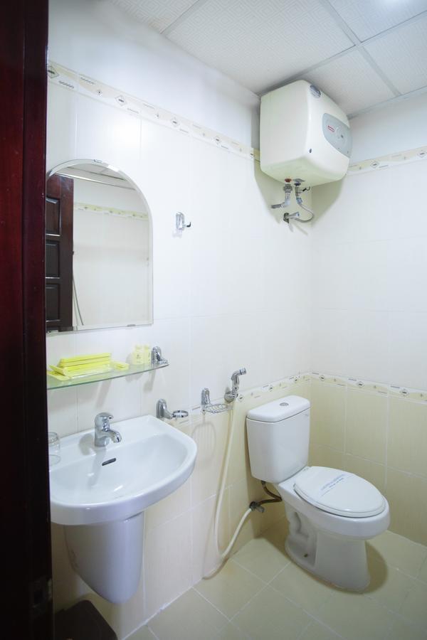 Casablanca Boutique Hotel Hue Esterno foto
